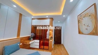 Bán nhà Thang máy Định Công- Ngõ Đẹp- Full nội thất - DT:31m2 x 6 Tầng
