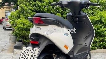 Zip 100 E3 2019 màu trắng chính chủ