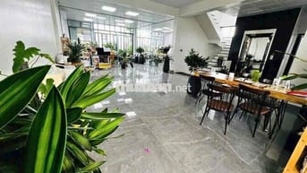 Toà văn phòng 7 tầng MT đường lớn kề ĐẠI HỌC ĐÔNG Á - MỚI 100% - SẴN P