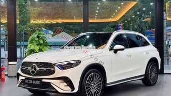 Mercedes GLC300 phiên bản mới