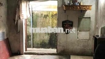 Cho thuê nhà c ấp 4 có gác xép