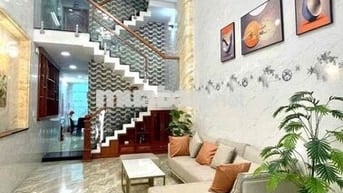 Cần bán gấp nhà phố đẹp Quận Bình Tân