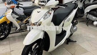 Xe em bán  Sh nhập ý 300i đời 2017 Máy móc bao zin