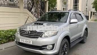 Toyota Fortuner 2016 2.4G 4x2 MT - 160000 km