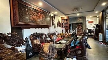 BIỆT THỰ SÂN VƯỜN SIÊU ĐẸP, 2PN, FULL NỘI THẤT, SÁT BIỂN MỸ KHUÊ