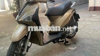 Xe Piaggio Liberty Việt Nam màu kaki