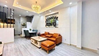 💎 💎 💎 NHÀ MỚI FULL NỘI THẤT 4❌10M CÓ 2PN 2WC GẦN SÂN BAY GIÁ 13,5TR