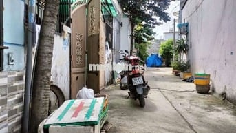 BÁN NHÀ Q12 - 2 TẦNG - Ô TÔ THÔNG - DT KHỦNG - GIÁ CỰC TỐT