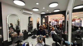 Salon Lợi Phạm Cần tuyển: 3 thợ phụ nữ + 2 thợ phụ 9 nam + 2 thợ 9 nam