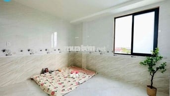 PHÒNG TRỌ CÓ MÁY LẠNH - TỦ LẠNH KẾ BÊN AEON TÂN PHÚ CHỈ 5 PHÚT ĐI XE