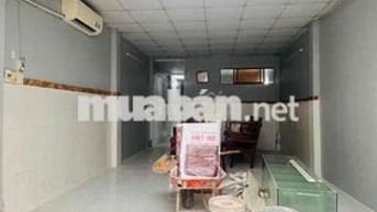 NHÀ RỘNG. 4,5*30. CẤP 4 : 2PN. WC. SÂN TRƯỚC. SÂN SAU