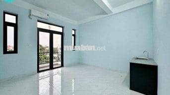 CHO THUÊ PHÒNG STUDIO BAN CÔNG MỚI GẦN ĐH NGUYỄN TẤT THÀNH