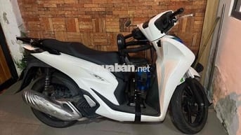 SH 125i 2022 màu trắng 11.000km