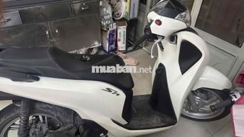 Kẹt tiền xã gấp Honda SH 125I 2018 cbs odo 30000km