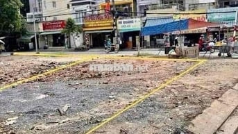 Bố mẹ e kẹt tiền cần bán mảng đất