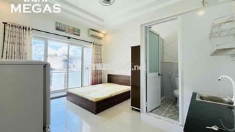 CHDV có BAN CÔNG - CỬA SỔ LỚN - NỘI THẤT ngay LÊ VĂN QUỚI trống sẵn 😍