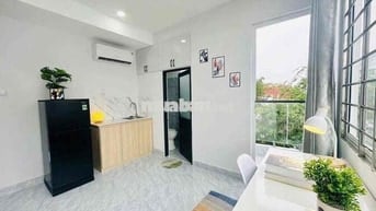 STUDIO BAN CÔNG CÓ THANG MÁY TẠI DƯƠNG QUẢNG HÀM