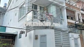 BÁN NHÀ HXH CHDV NƠ TRANG LONG 10CHDV DT 5X20 CN 95M2