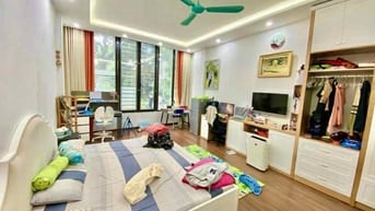 Bán Nhà Ngã Tư Sở - Đống Đa - 32m2, 6 tầng, 5PN, 40M ra Mặt Phố