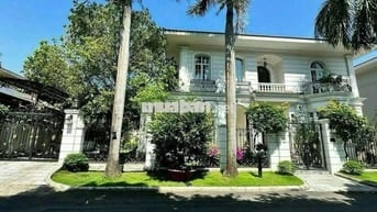 CHO THUÊ BIỆT THỰ  SANG TRỌNG TẠI PHÚ MỸ HƯNG