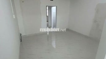 Cho Thuê Nhà Nguyên Căn Gần Cầu Bình Lợi Giá HSSV