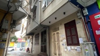 CC bán đất PL 47m2 MT 3,7m ô tô đỗ cửa ngõ 89 Lạc long Quân 