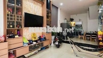Bán nhà HXH 68m² - 4PN, 3WC - Giá 8.5 tỷ- Võ Thị Nhờ, sát KDC Nam Long