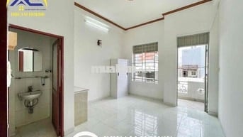 PHÒNG STIUDIO BAN CÔNG NGÂY CHỢ GÒ XOÀI
