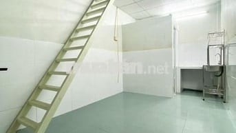 Trọ 1 trệt 1 lầu- Điện giá nhà nước- Cửa sổ thoáng- Rộng