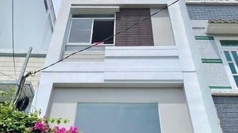 Hạ giá còn 5 tỷ 700 bán liền. Nhà Lê Hồng Phong Q10 80m2. Sổ hồng riên