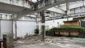 Sân thượng 160m2 ngay cửa Đông chợ Bến Thành. Giá chỉ 4x