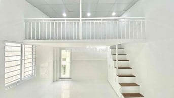 Phòng trọ Duplex 35m2 Cô Bắc, Q1, ban công thoáng mát