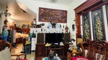 Tôi chính chủ bán gấp Tập thể đối diện k Tân Triều , kinh doanh.