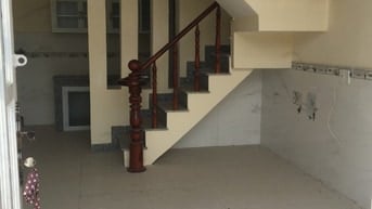 cho thuê nhà 1 lầu đúc B05 khu B GSR