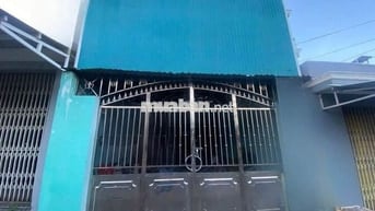 Cần bán gấp căn nhà cấp 4 ở 1/ Đ. Nguyễn Thị Rành-102m2 -SHR giá 780tr