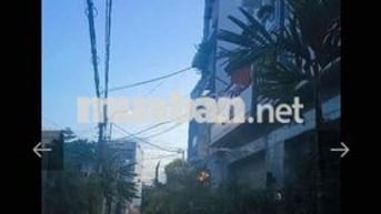 . 💎 Nhà ngang rộng độc đáo – chính chủ lâu năm, vị trí tiềm năng
