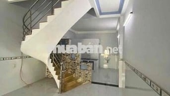 Nhà Sạch Đẹp(4x14m) Chiến Lược 1Lầu 2PN 2VS hẻm 6M Oto