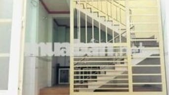 nhà đ 47/1 lầu 2pn 2wc có ban công