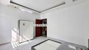 PHÒNG TRỌ SINH VIÊN GÀN ĐẠI HỌC CÔNG THƯƠNG CÓ CỬA SỔ TRỜI
