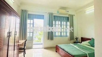 CHDV Ban Công Full Nội Thất Bồn Tắm ở Nguyễn Phúc Chu, P15, Tân Bình