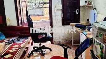 Mình cần pass lại phòng tầng 2 ở 254 minh khai