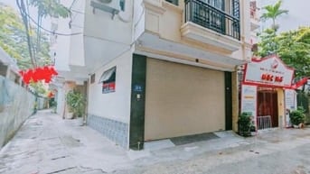 Bán gấp nhà Cầu giấy, Doãn kế thiện, gara ô tô mặt tiền 5m giá 11.8tỷ