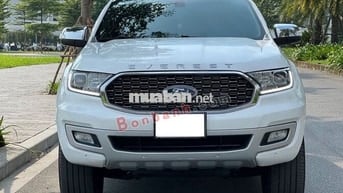 Ford Everest 4x2 AT Titanium. Xe sản xuất 2020
