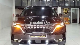 Kia Carnival 2023 Signature 3.5G - 20000 km