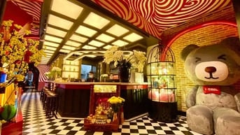 CẦN GẤP 2 NAM GIỮ XE KARAOKE TỪ 07H-19H VÀ 19H -07H Ở THỦ ĐỨC