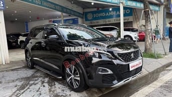 Peugeot 5008 Allure.