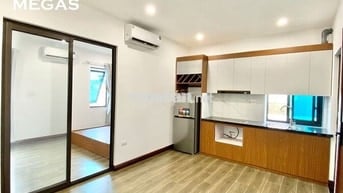 CHO THUÊ 1N1K CỬA SỔ FULL NỘI THẤT MỚI TINH NGAY LẠC LONG QUÂN, TÂY HỒ