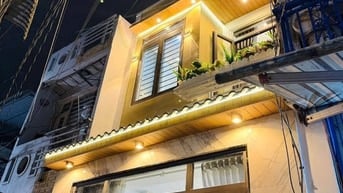 Bán nhà giá 2tỷ7 ,HXH 8m An Dương Vương, Q6, 40m2, 2PN, 2WC, SHR, CC T