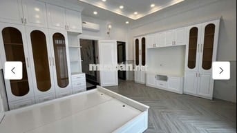 1 PHÒNG NGỦ SIÊU ĐẸP BAN CÔNG ĐÓN NẮNG