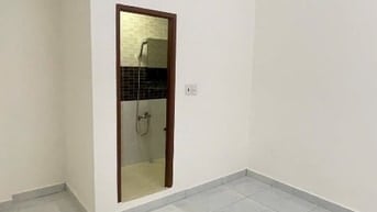 Cho thuê nhà 2 lau 4wc 4pn phú thọ hoà 11 triệu 